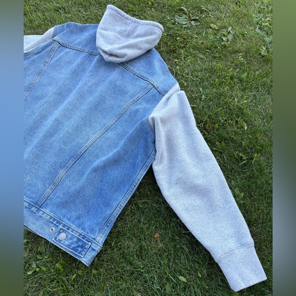 Levi’s Hybrid Hoodie Trucker Jean Jacket Mens XL Vintage Fit Blue Gray Hooded - Picture 7 of 10